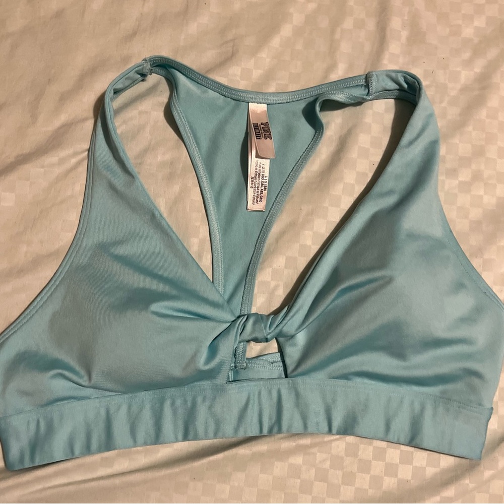 2 wireless pink VS bras